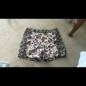 New Anthropologie Cartonner 4 Floral Button Shorts